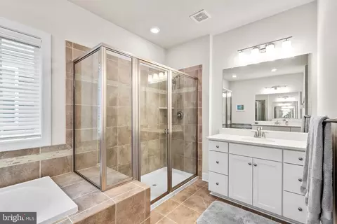 Bath - 5209 Continental Dr, Frederick, MD 21703 photo 3 of 4