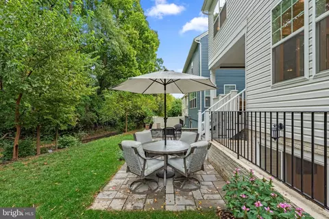 Exterior - 5209 Continental Dr, Frederick, MD 21703 photo 5 of 7