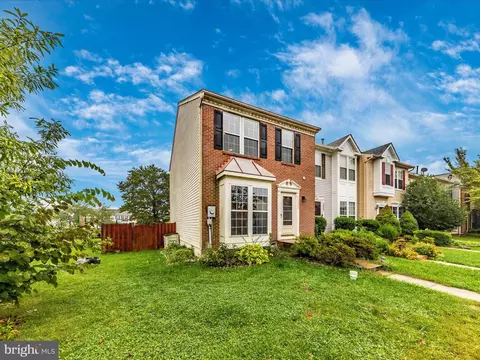 2055 Sumner Dr, Frederick, MD 21702