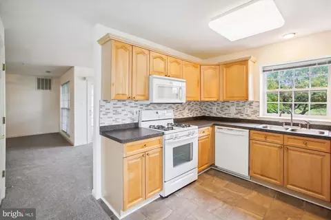 597 Cawley Dr #5 2C, Frederick, MD 21703 photo 8