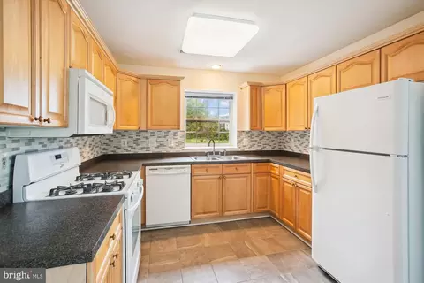 597 Cawley Dr #5 2C, Frederick, MD 21703 photo 5