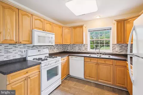597 Cawley Dr #5 2C, Frederick, MD 21703 photo 6