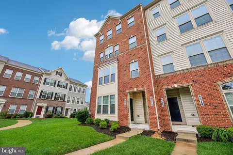6018 Forum Sq, Frederick, MD 21703