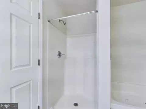 302 Baughmans Ln #M, Frederick, MD 21702 photo 29