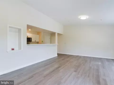 302 Baughmans Ln #M, Frederick, MD 21702 photo 7