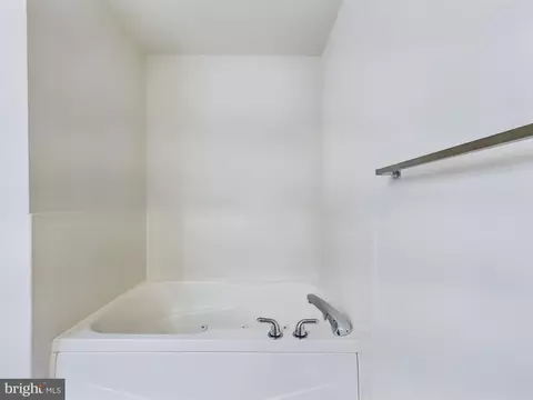 302 Baughmans Ln #M, Frederick, MD 21702 photo 30