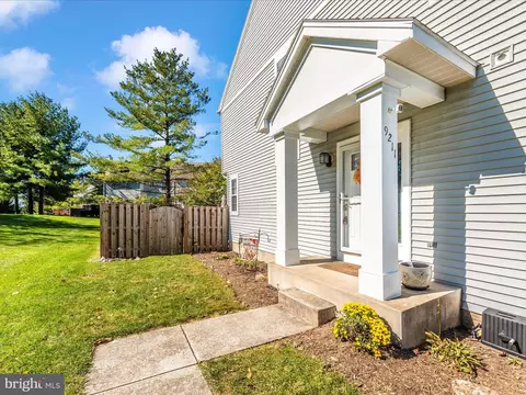 Exterior - 9211 Ridgefield Cir, Frederick, MD 21701 photo 12 of 16