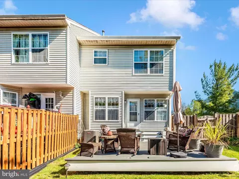 Exterior - 9211 Ridgefield Cir, Frederick, MD 21701 photo 3 of 16