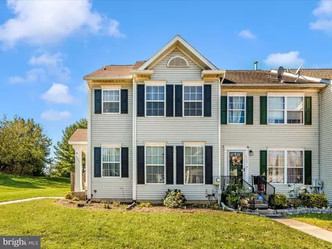 Exterior - 9211 Ridgefield Cir, Frederick, MD 21701 photo 13 of 16