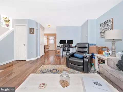Living - 9211 Ridgefield Cir, Frederick, MD 21701 photo 1 of 2
