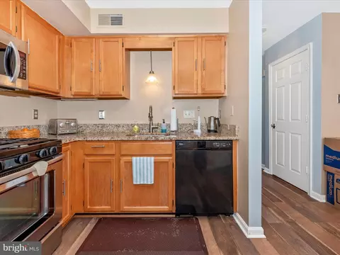 Entry Way - 9211 Ridgefield Cir, Frederick, MD 21701 photo 5 of 5