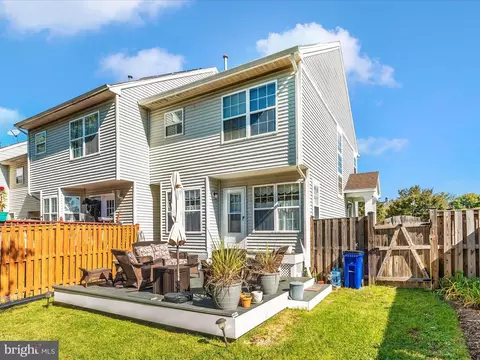 Exterior - 9211 Ridgefield Cir, Frederick, MD 21701 photo 4 of 16