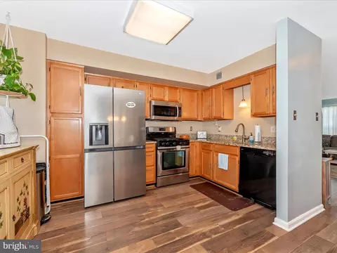 Kitchen - 9211 Ridgefield Cir, Frederick, MD 21701 photo 2 of 6