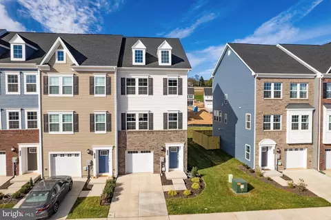 1247 Greylock Ln, Frederick, MD 21702 photo 2