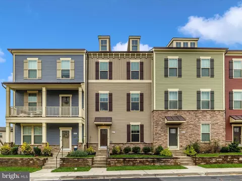 8817 Shady Pines Dr, Frederick, MD 21704