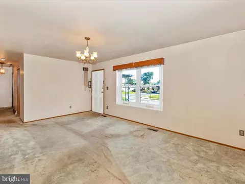 Living - 341 Catoctin Ave, Frederick, MD 21701 photo 5 of 7