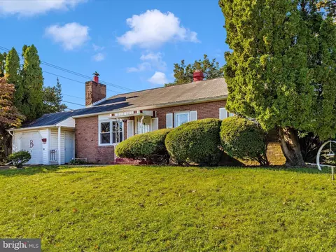 Exterior - 341 Catoctin Ave, Frederick, MD 21701 photo 5 of 11