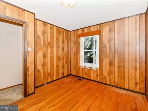 Bedroom - 341 Catoctin Ave, Frederick, MD 21701 photo 6 of 8