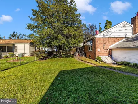 Exterior - 341 Catoctin Ave, Frederick, MD 21701 photo 7 of 11