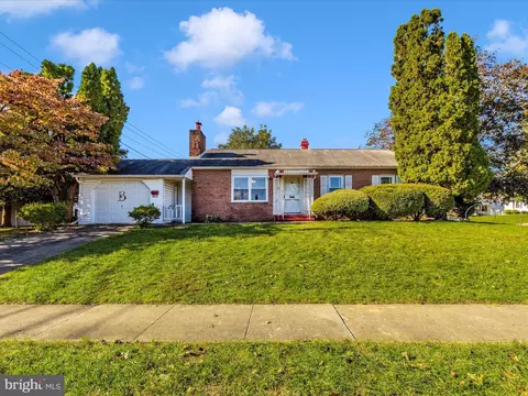 Exterior - 341 Catoctin Ave, Frederick, MD 21701 photo 4 of 11