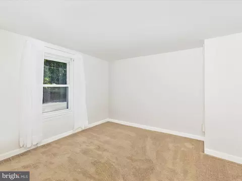 Bedroom - 10317 Putman Rd, Frederick, MD 21701 photo 4 of 7