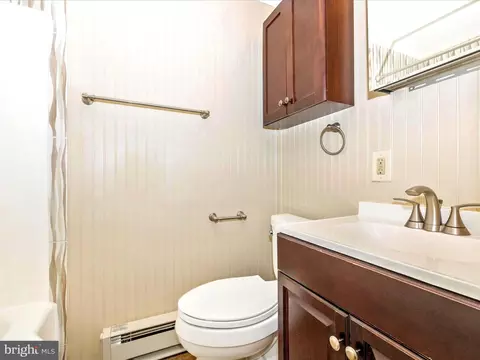 Bath - 10317 Putman Rd, Frederick, MD 21701 photo 3 of 3