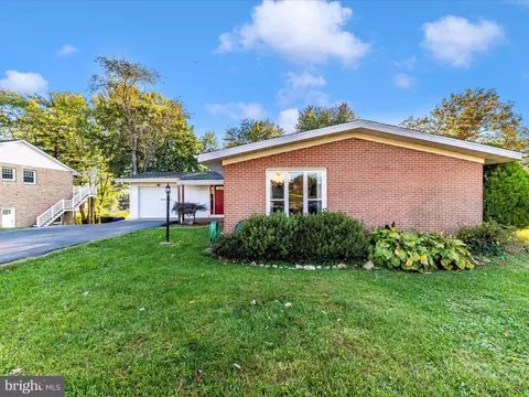 4505 Willow Tree, Middletown, MD 21769 photo 2
