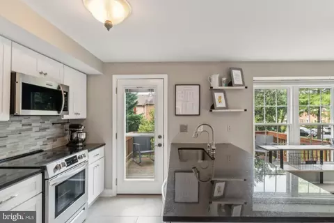 Kitchen - 7994 Clipper Ct, Frederick, MD 21701 photo 3 of 3