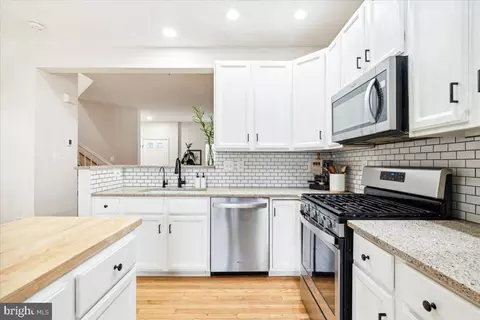 Kitchen - 1715 Algonquin Rd, Frederick, MD 21701 photo 3 of 5