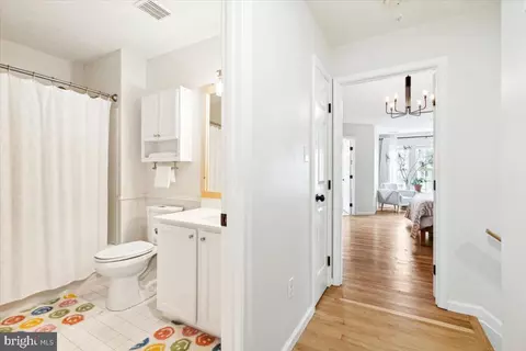 Entry Way - 1715 Algonquin Rd, Frederick, MD 21701 photo 4 of 6