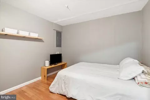 Bedroom - 1715 Algonquin Rd, Frederick, MD 21701 photo 5 of 6