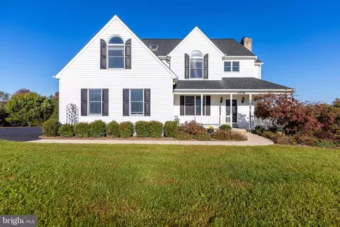 6708 Christmasberry Ct, Middletown, MD 21769
