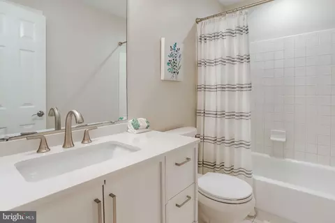 Bath - 6121 Cool Spring Ter N, Frederick, MD 21701 photo 4 of 5