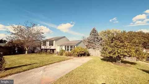 1321 Split Rail Ln, Frederick, MD 21703 photo 4
