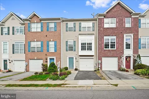 2494 Lakeside Dr, Frederick, MD 21702 photo 2