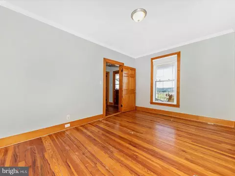 6108 Meadow Rd, Frederick, MD 21701 photo 4