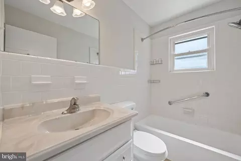 Bath - 806 Shawnee Dr, Frederick, MD 21701 photo 1 of 1
