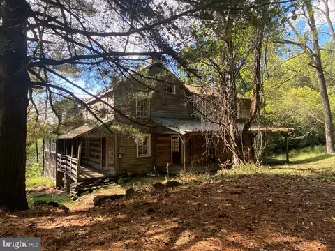 4044 Crow Rock Rd, Myersville, MD 21773