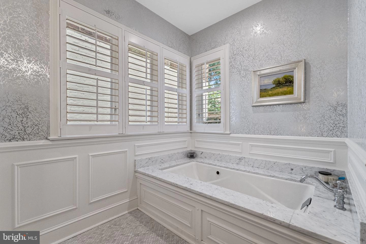 Bath - 119 Record St #1, Frederick, MD 21701 photo 4 of 6