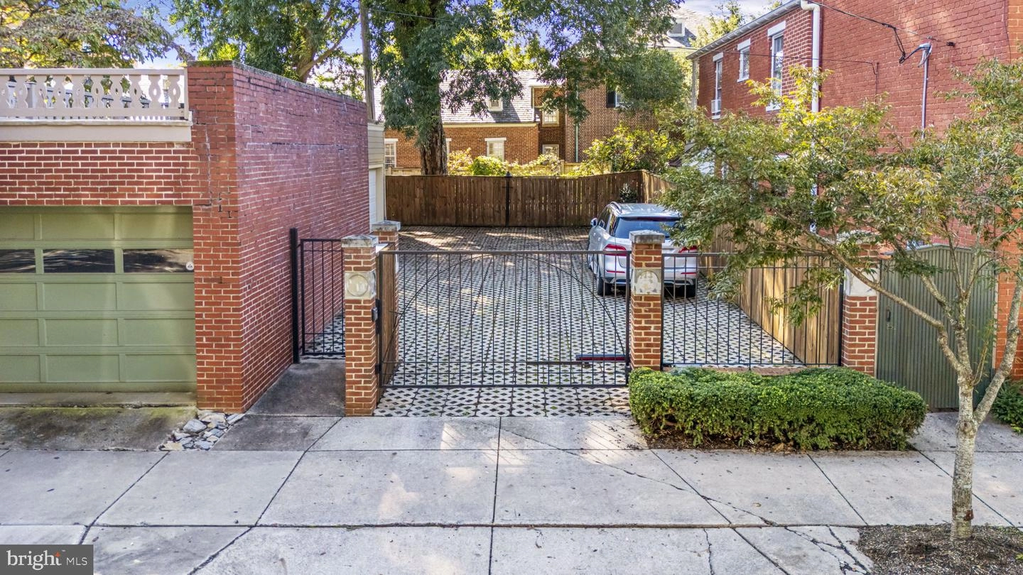 Exterior - 119 Record St #1, Frederick, MD 21701 photo 14 of 16