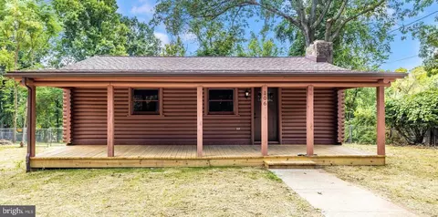 106 W E St, Brunswick, MD 21716