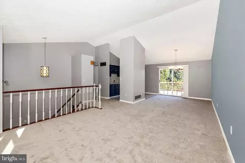 6594 Whetstone Dr, Frederick, MD 21703 photo 9