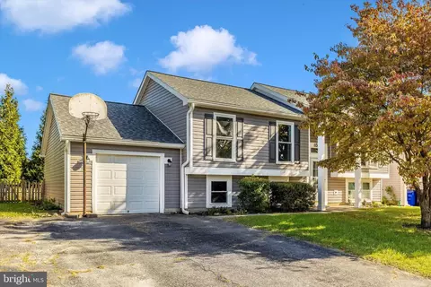 6594 Whetstone Dr, Frederick, MD 21703 photo 4