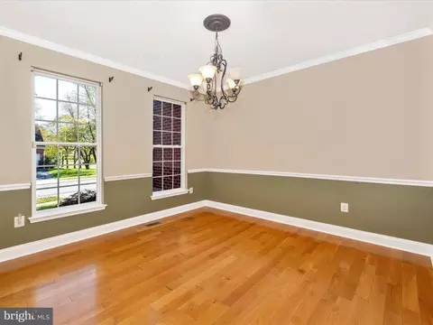 4808 Clarendon Dr, Frederick, MD 21703 photo 9