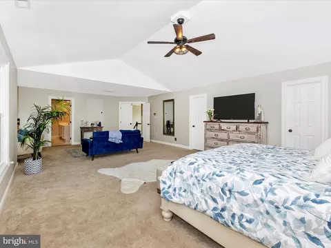 6123 Fieldcrest Dr, Frederick, MD 21701 photo 32