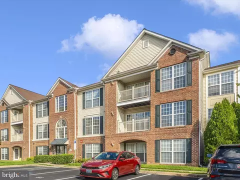 599 Cawley Dr, Frederick, MD 21703