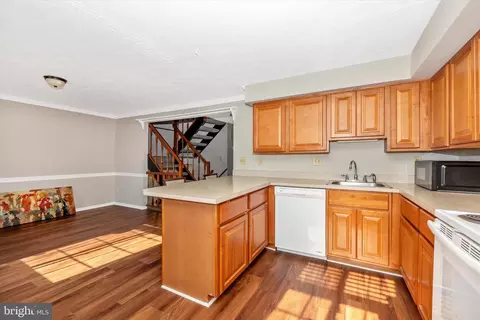 Kitchen - 1784 Springfield Ln, Frederick, MD 21702 photo 5 of 6