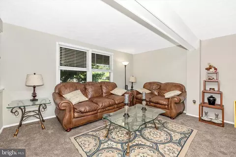 Living - 1784 Springfield Ln, Frederick, MD 21702 photo 2 of 4