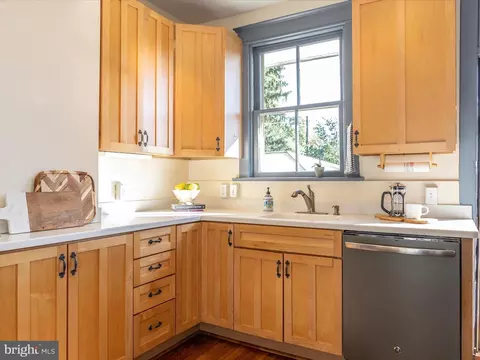 Kitchen - 226 Dill Ave, Frederick, MD 21701 photo 4 of 6