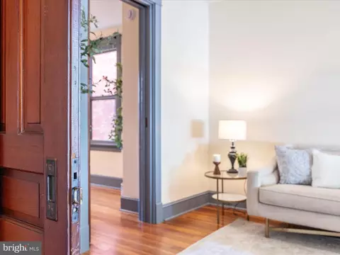 Entry Way - 226 Dill Ave, Frederick, MD 21701 photo 3 of 9